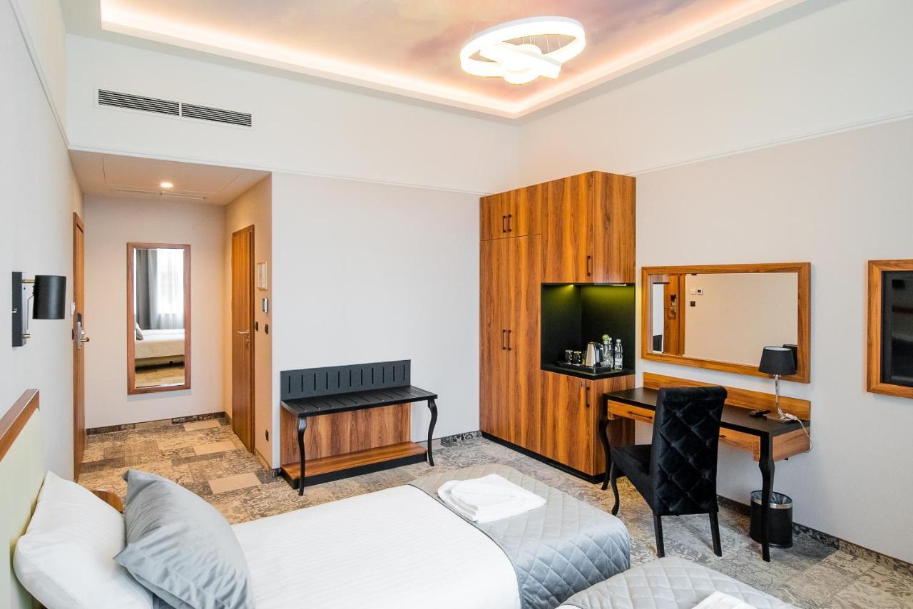 Sky Hotel كراكوفيا المظهر الخارجي الصورة