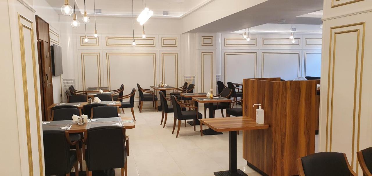 Sky Hotel كراكوفيا المظهر الخارجي الصورة