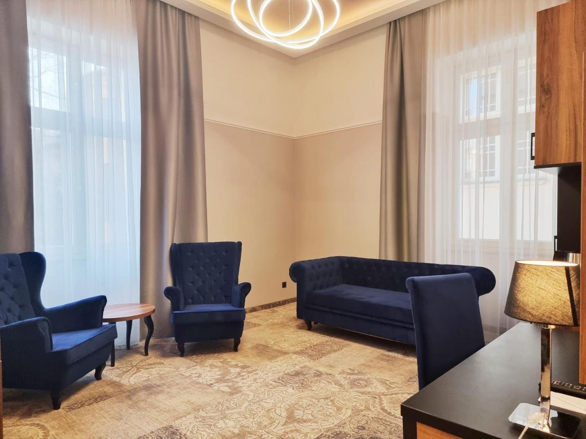 Sky Hotel كراكوفيا المظهر الخارجي الصورة