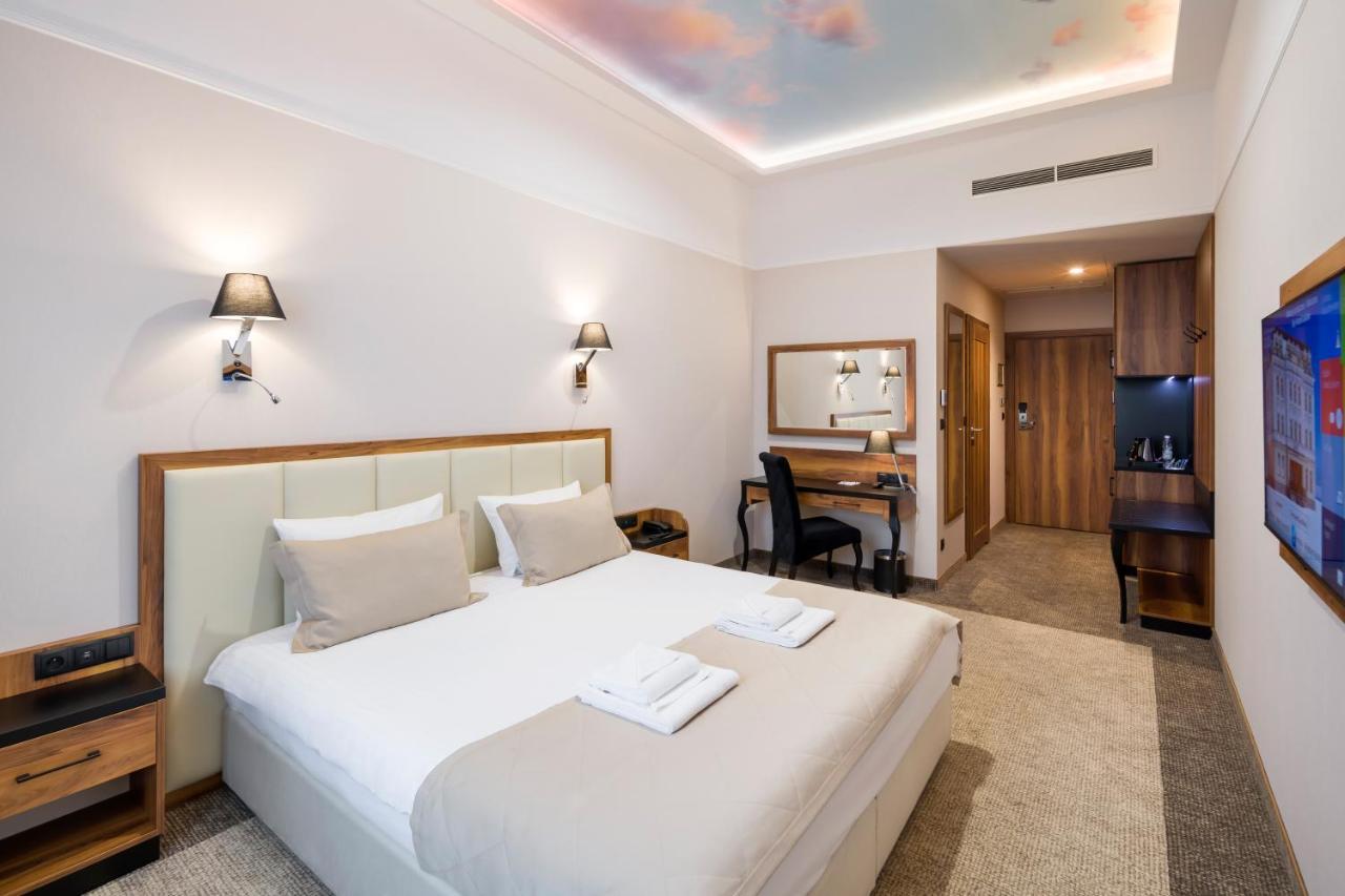 Sky Hotel كراكوفيا المظهر الخارجي الصورة