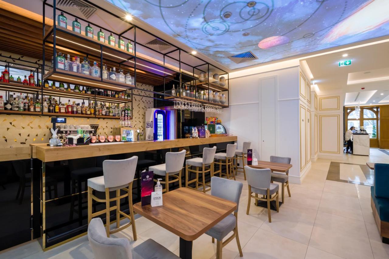 Sky Hotel كراكوفيا المظهر الخارجي الصورة