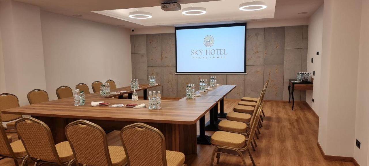 Sky Hotel كراكوفيا المظهر الخارجي الصورة