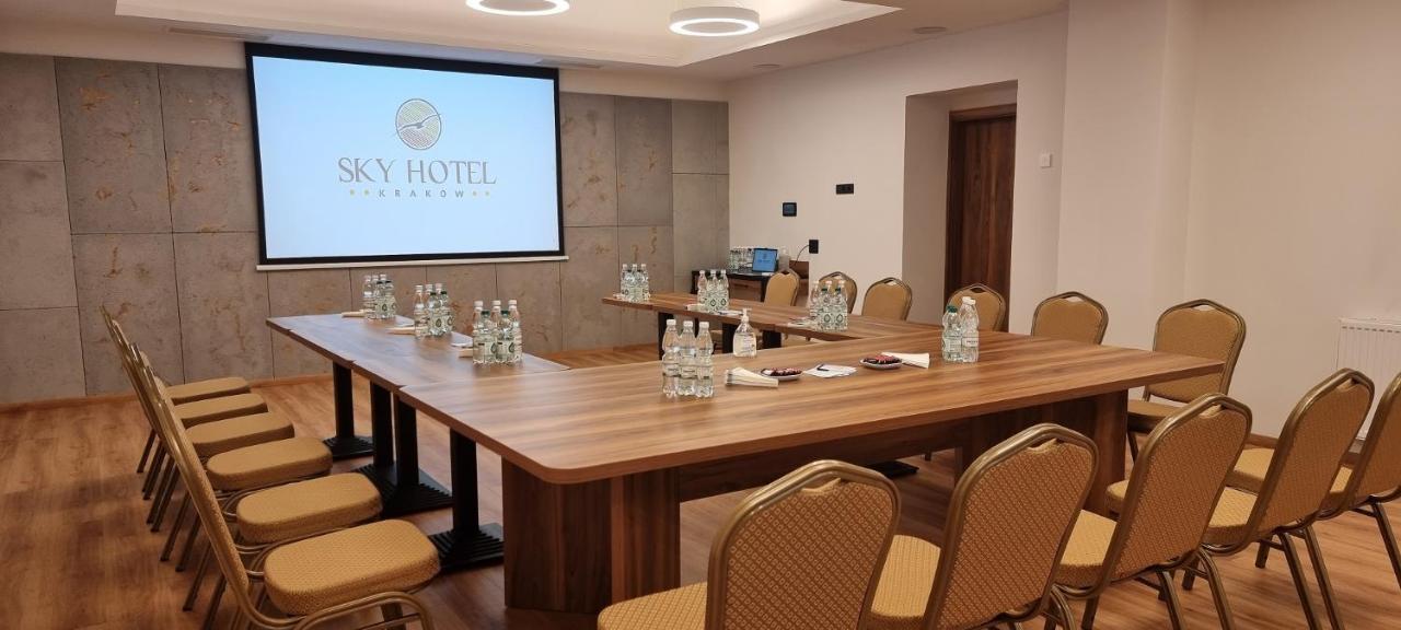 Sky Hotel كراكوفيا المظهر الخارجي الصورة
