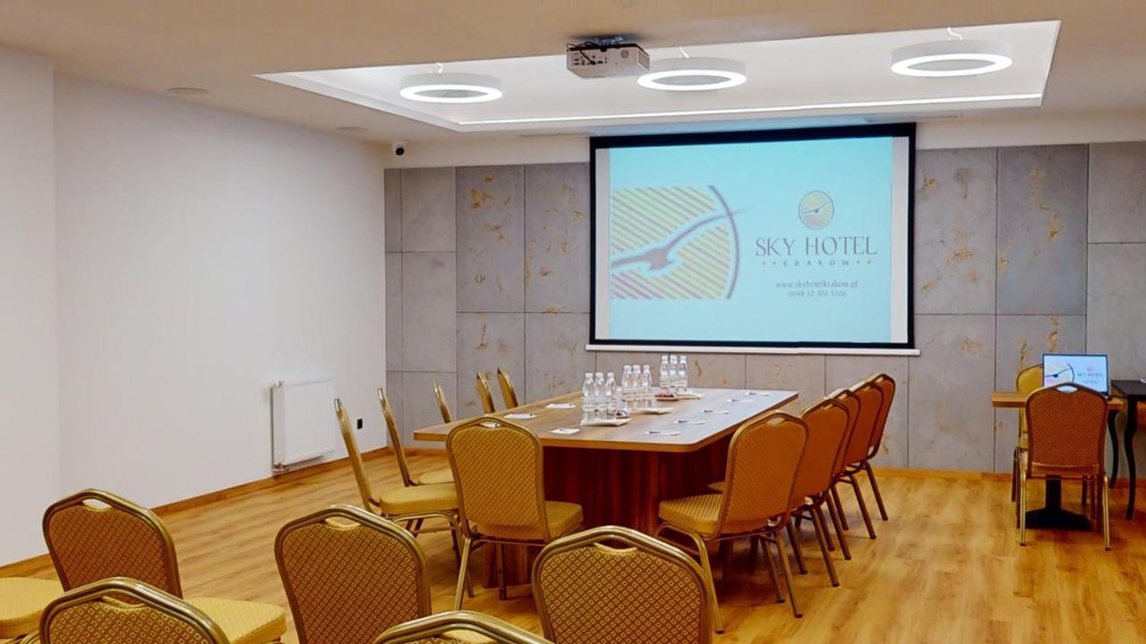 Sky Hotel كراكوفيا المظهر الخارجي الصورة